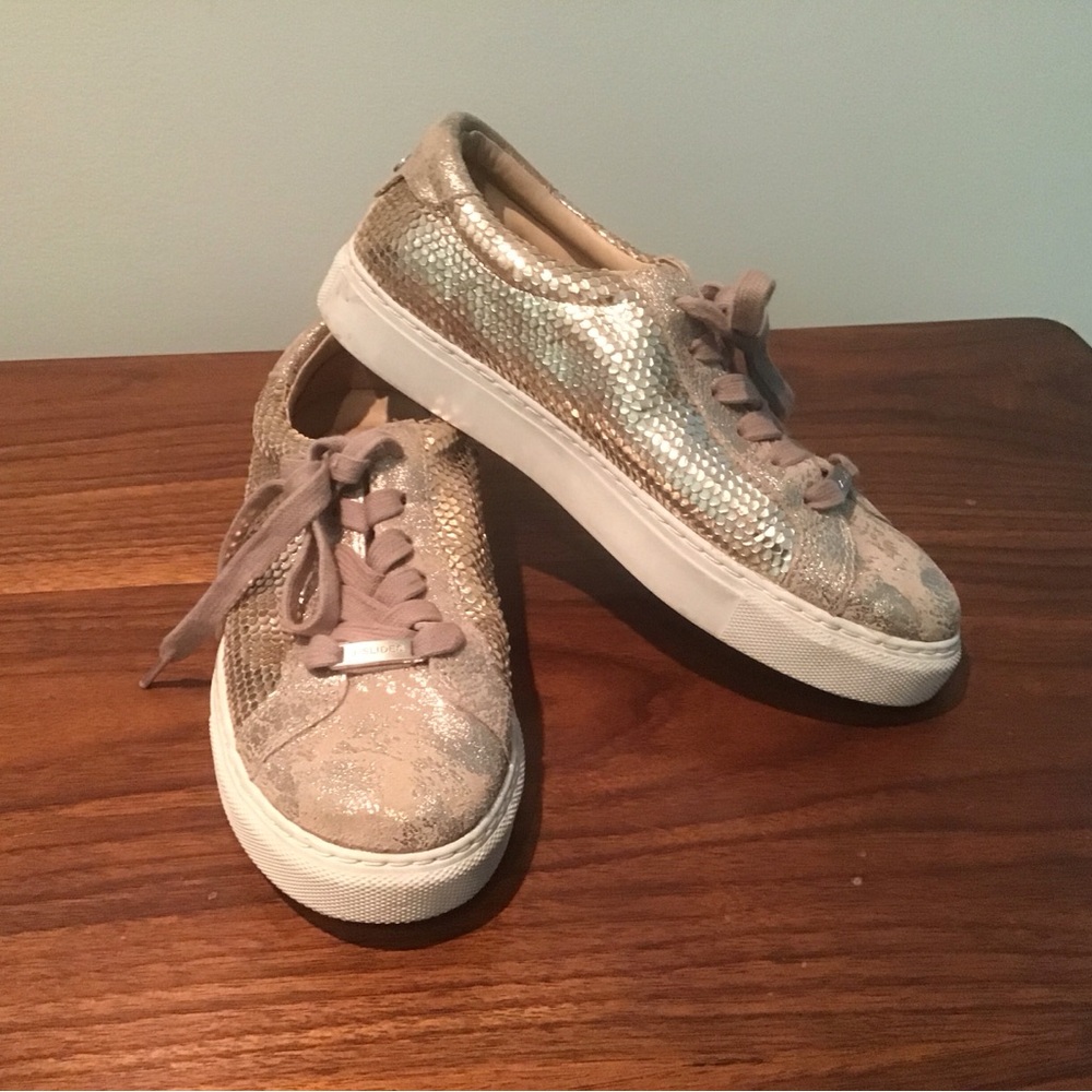 J Slides NYC Gold Metallic Snakeskin Leather Lace Up Low‎ Top Comfy Sneakers 6.5